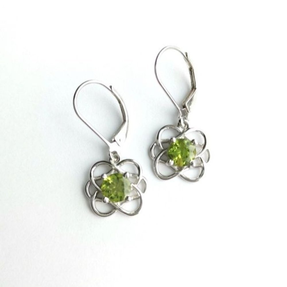 New Sterling silver Peridot modernist flower earrings lever back - Picture 2 of 7